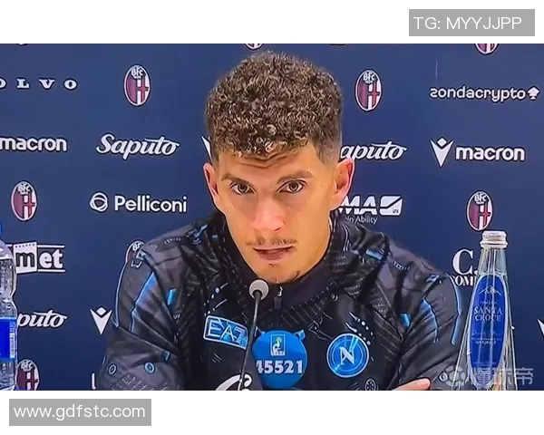 迪洛伦佐澄清点球争议强调摔倒是因真实身体接触